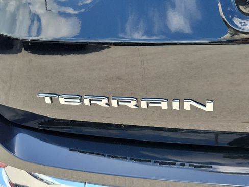Used 2024 GMC Terrain Denali w/ Denali Premium Package AWD/4WD image 31