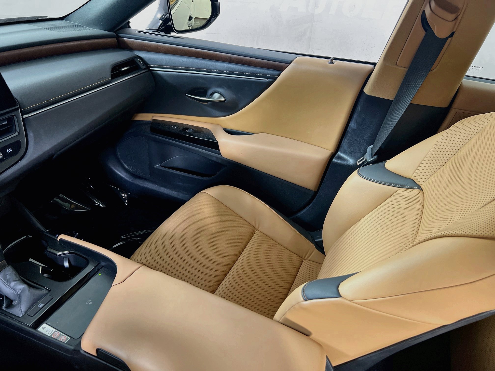 Used 2024 Lexus ES 350 w/ Premium Package FWD image 23