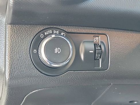 Used 2020 Chevrolet Sonic LT FWD image 18