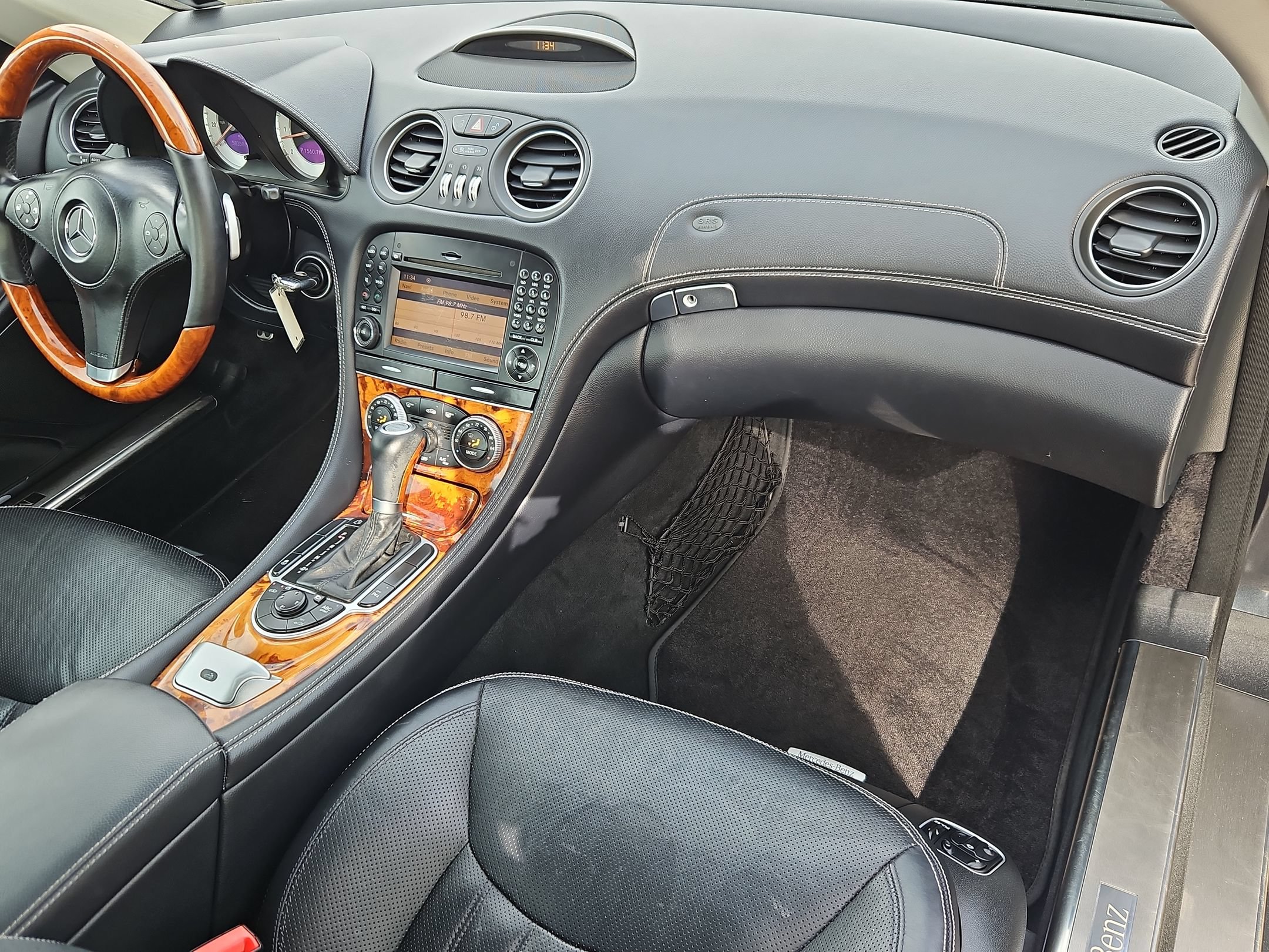 Used 2012 Mercedes-Benz SL 550 image 26