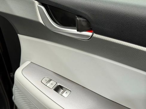 Used 2025 Hyundai Palisade SEL image 24