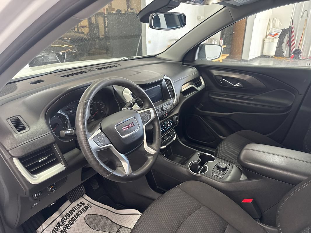 Used 2022 GMC Terrain SLE w/ Driver Convenience Package AWD/4WD image 8