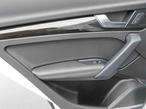 Used 2020 Audi Q5 2.0T Premium Plus image 32