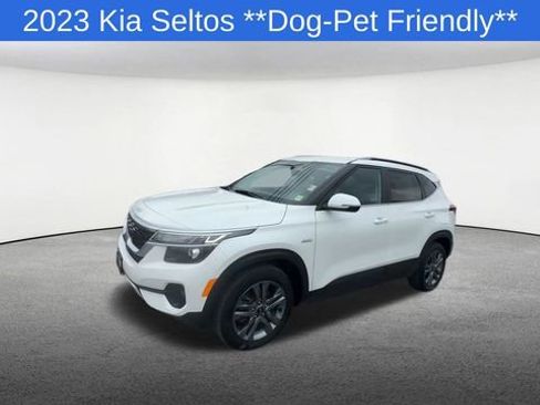 Used 2023 Kia Seltos S AWD/4WD image 4