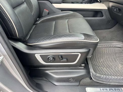 Used 2020 RAM 1500 Laramie AWD/4WD image 12