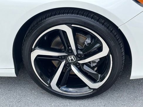 Used 2022 Honda Accord Sport image 11