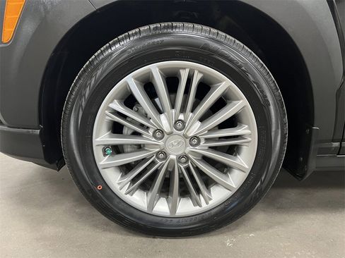 Used 2020 Hyundai Kona SEL image 12