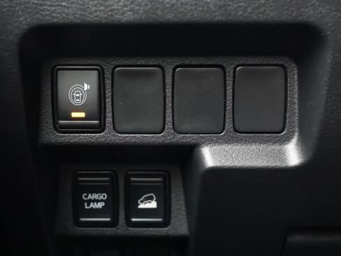 Used 2023 Nissan Frontier S w/ Technology Package image 27