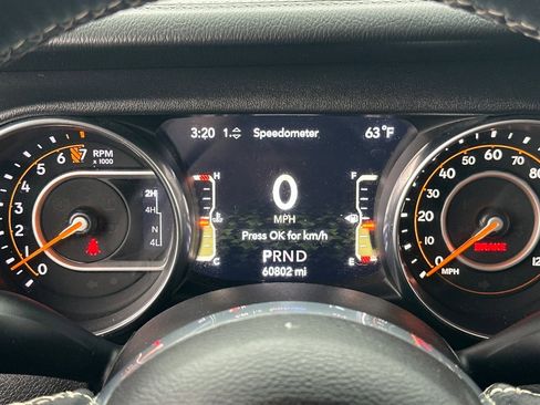 Used 2019 Jeep Wrangler Unlimited Sahara w/ Safety Group image 21