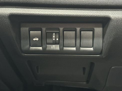 Used 2025 Subaru Legacy Premium AWD/4WD image 33