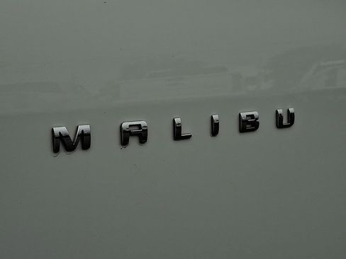 Used 2023 Chevrolet Malibu LT image 30