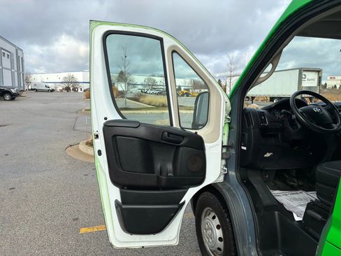 Used 2018 RAM ProMaster 2500 FWD image 11