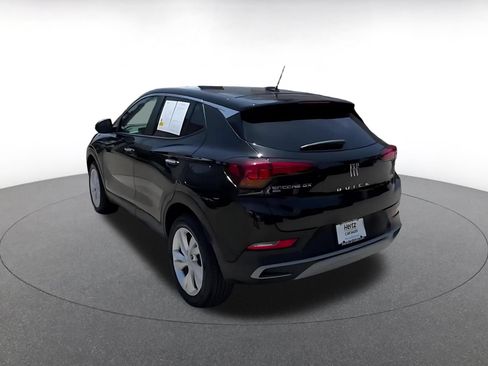Used 2025 Buick Encore GX Preferred AWD/4WD image 9