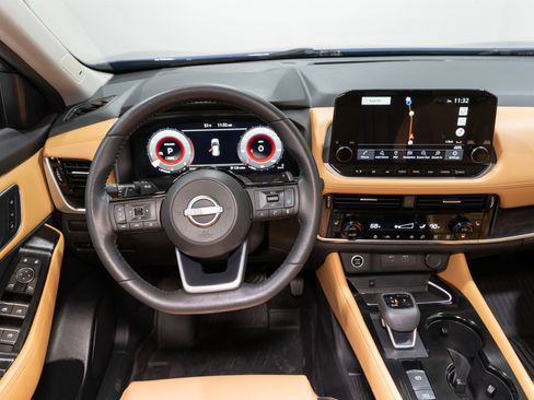 Used 2023 Nissan Rogue Platinum image 10