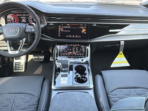 New 2026 Audi RS Q8 performance image 17