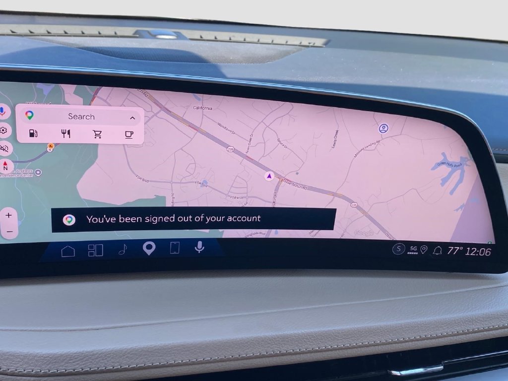 Used 2025 Cadillac XT4 Premium Luxury FWD image 15
