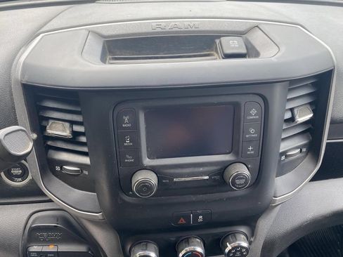 Used 2024 RAM 5500 Tradesman w/ Chrome Appearance Group AWD/4WD image 28