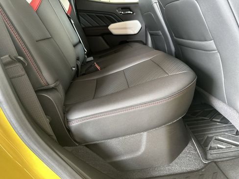 Used 2024 GMC Canyon AT4X image 35