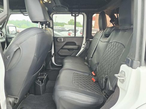 Certified 2021 Jeep Wrangler Unlimited Sahara AWD/4WD image 12