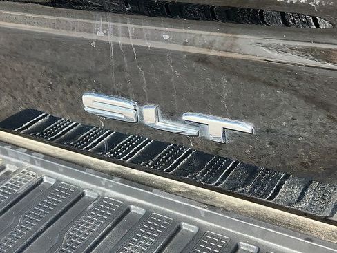 Used 2020 GMC Sierra 1500 SLT image 9