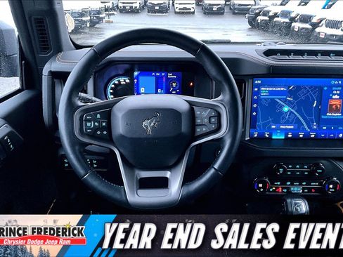 Used 2024 Ford Bronco Badlands image 5