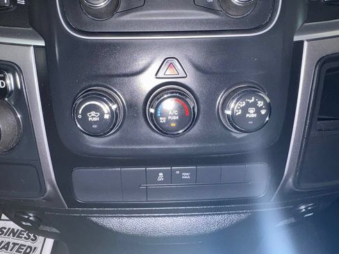 Used 2022 RAM 1500 Classic SLT RWD image 21