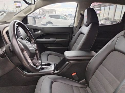 Used 2022 GMC Canyon AT4 image 13