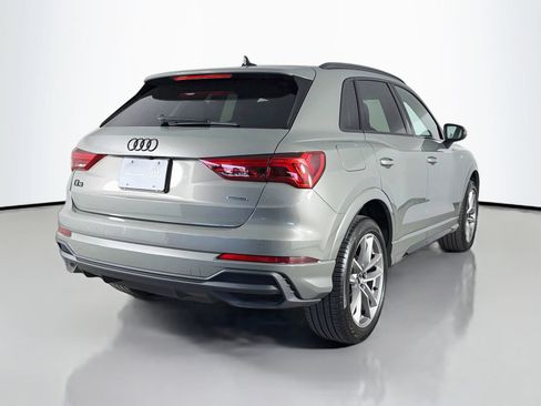 Certified 2025 Audi Q3 2.0T Premium w/ Convenience Package AWD/4WD image 7