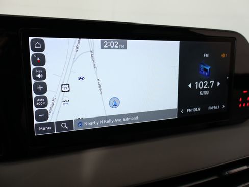 Used 2023 Hyundai Palisade Limited FWD image 7
