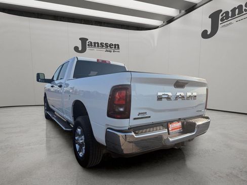Used 2026 RAM 2500 Big Horn AWD/4WD image 2