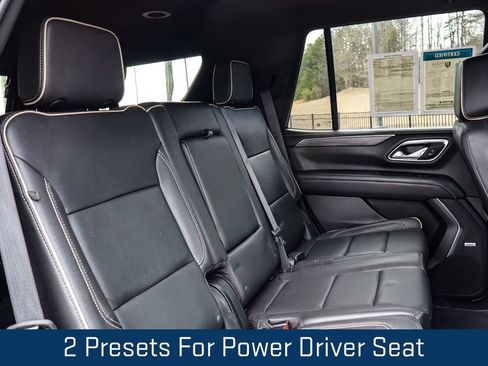 Used 2023 GMC Yukon SLT image 17