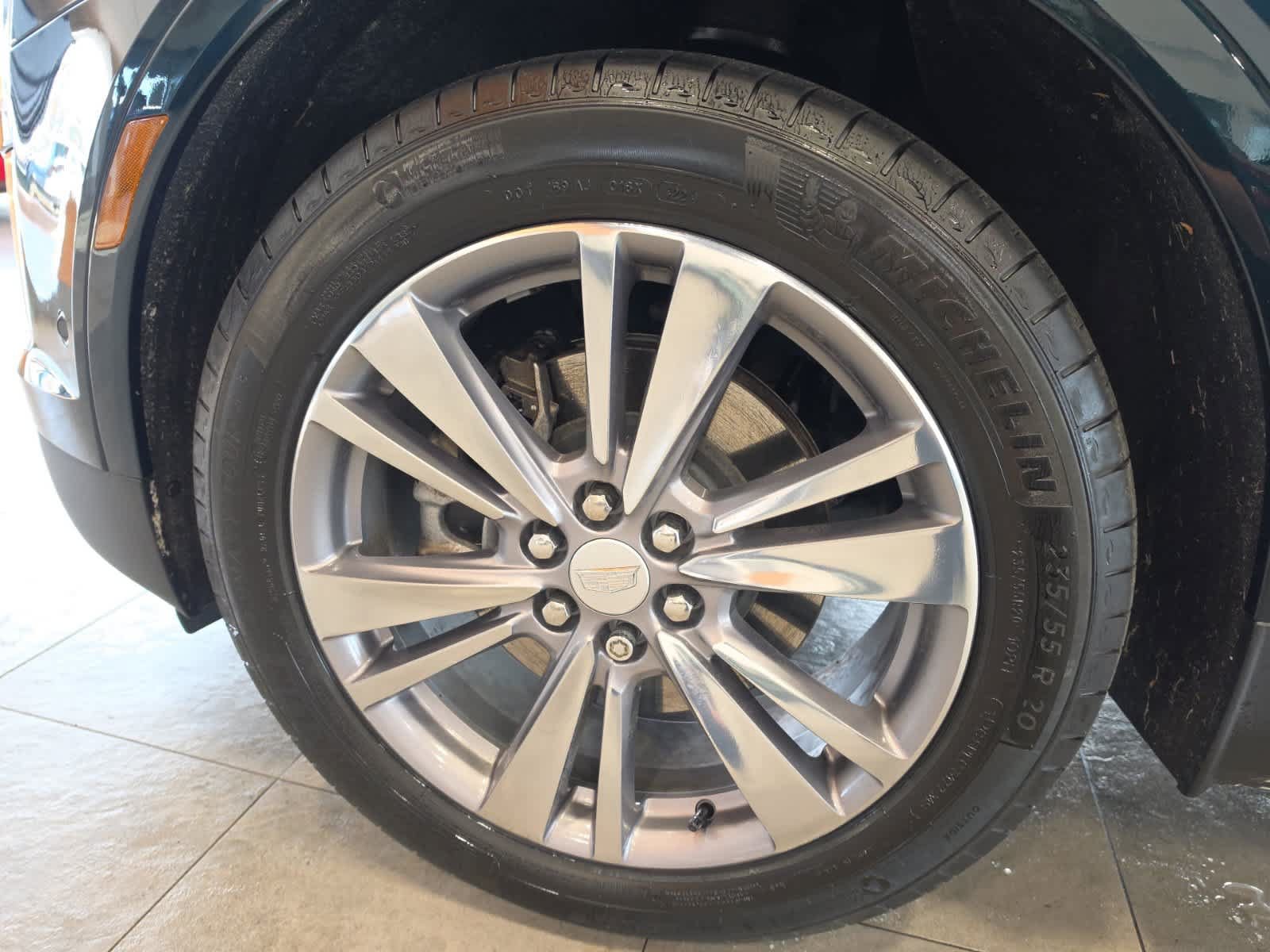 Used 2025 Cadillac XT5 Premium Luxury w/ Technology Package AWD/4WD image 12