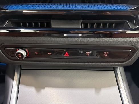 Used 2025 BMW M4 xDrive Competition w/ Executive Package image 35