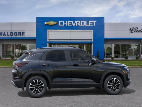 New 2026 Chevrolet TrailBlazer LT w/ Driver Confidence Package AWD/4WD image 6