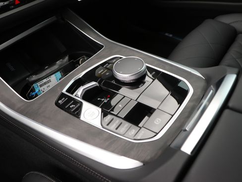 Certified 2026 BMW X5 xDrive40i w/ M Sport Package image 24