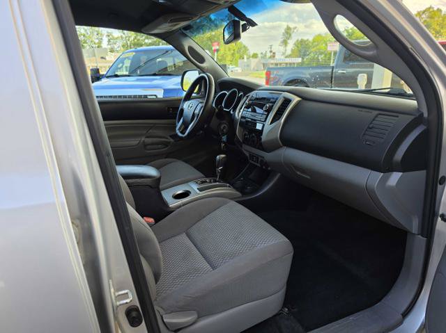 Used 2012 Toyota Tacoma PreRunner w/ SR5 Pkg RWD image 17