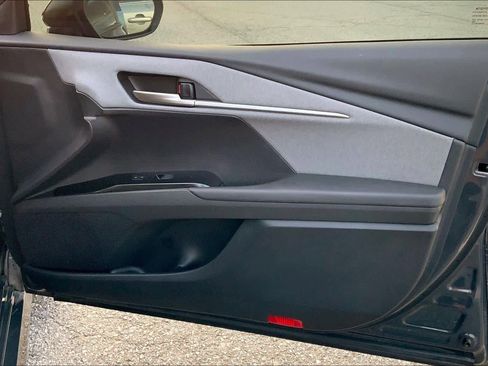 Used 2025 Toyota Camry LE image 22