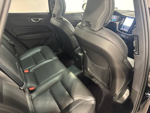 Used 2024 Volvo XC60 T8 Ultimate w/ Protection Package Premier AWD/4WD image 24