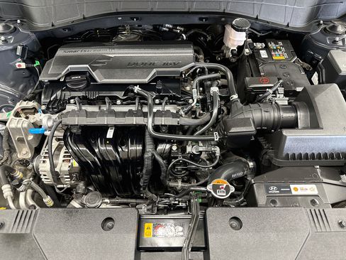Used 2025 Hyundai Kona SEL FWD image 32