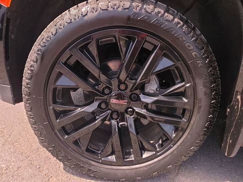 Used 2021 GMC Yukon XL SLE AWD/4WD image 26