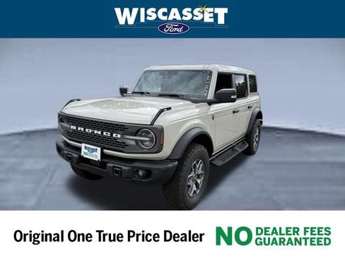 New 2025 Ford Bronco Badlands image 16