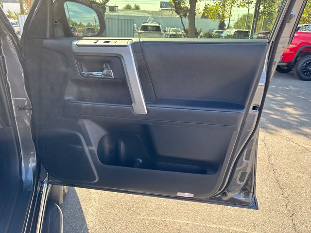 Used 2023 Toyota 4Runner Limited AWD/4WD image 44