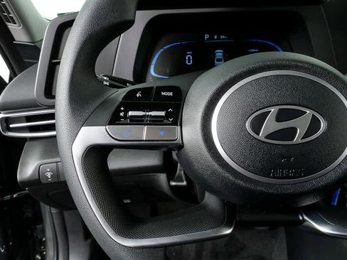 New 2026 Hyundai Elantra SE image 25