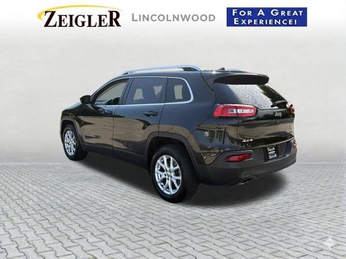 Used 2015 Jeep Cherokee Latitude w/ Cold Weather Group AWD/4WD image 7