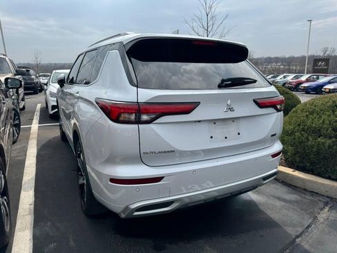 Used 2022 Mitsubishi Outlander SEL image 4