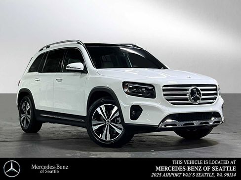 Certified 2025 Mercedes-Benz GLB 250 4MATIC image 1