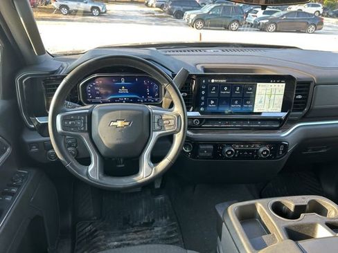 Used 2025 Chevrolet Silverado 1500 LT image 11