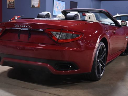 Used 2016 Maserati GranTurismo Sport image 9