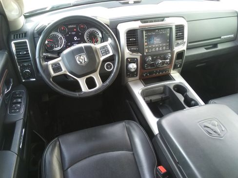 Used 2016 RAM 1500 Laramie w/ Convenience Group image 12