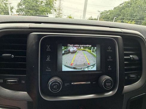 Used 2017 RAM 1500 Express AWD/4WD image 25